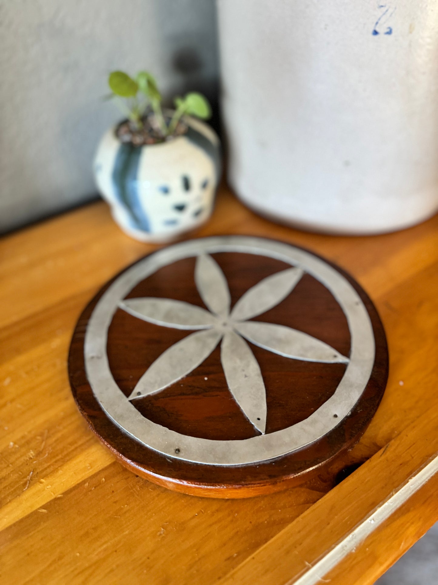Wood & Metal Flower Trivet